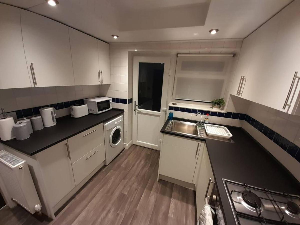 Bright 4-Bed House 15 Min To Manchester Centre 빌라 외부 사진